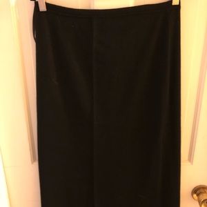Women’s black maxi skirt.